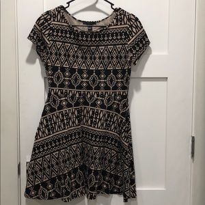 Forever 21 Aztec stretchy dress